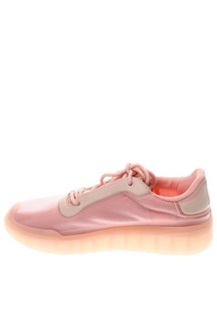 Дамски обувки Guess, Размер 36, Цвят Розов, Цена 97,20 лв.