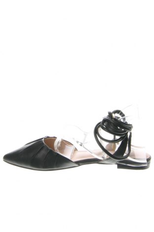 Дамски обувки Guess, Размер 39, Цвят Черен, Цена 127,44 лв.