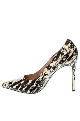 Дамски обувки Pour La Victoire, Размер 37, Цвят Многоцветен, Цена 86,33 лв.