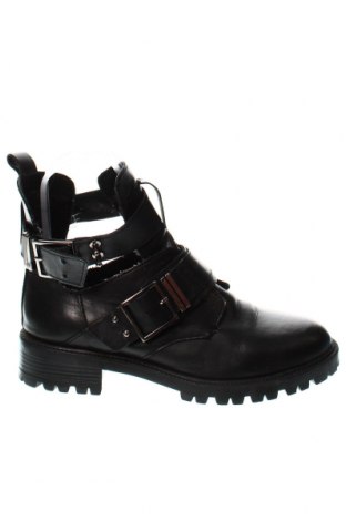 Γυναικεία παπούτσια Reserved, Μέγεθος 40, Χρώμα Μαύρο, Τιμή 15,63 €