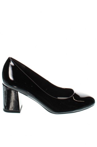 Дамски обувки Tamaris, Размер 37, Цвят Черен, Цена 64,80 лв.