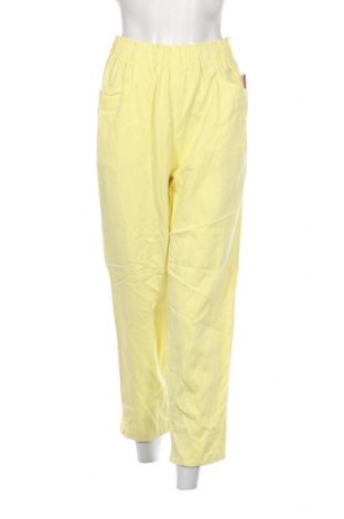 Дамски панталон, Размер M, Цвят Жълт, Цена 20,70 лв.