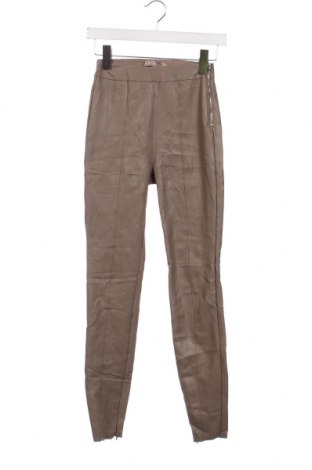Дамски панталон Amisu, Размер XXS, Цвят Бежов, Цена 4,35 лв.