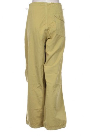 Pantaloni de femei BDG, Mărime XL, Culoare Verde, Preț 305,92 Lei