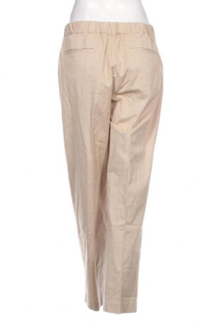Дамски панталон Barbour, Размер L, Цвят Бежов, Цена 110,16 лв.