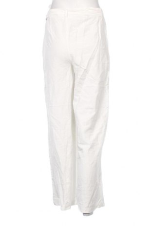 Дамски панталон Bershka, Размер S, Цвят Бял, Цена 29,00 лв.