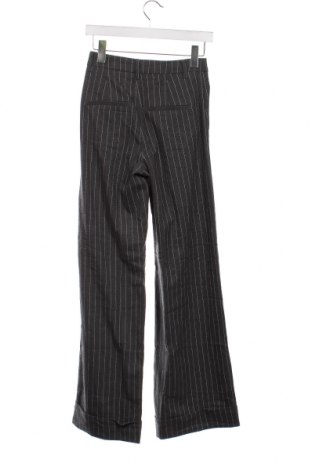 Γυναικείο παντελόνι Bershka, Μέγεθος XS, Χρώμα Γκρί, Τιμή 17,94 €