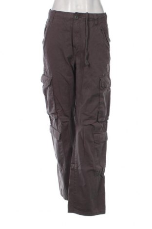 Pantaloni de femei Bershka, Mărime M, Culoare Gri, Preț 76,61 Lei