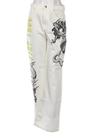 Дамски панталон Bershka, Размер M, Цвят Бял, Цена 34,99 лв.
