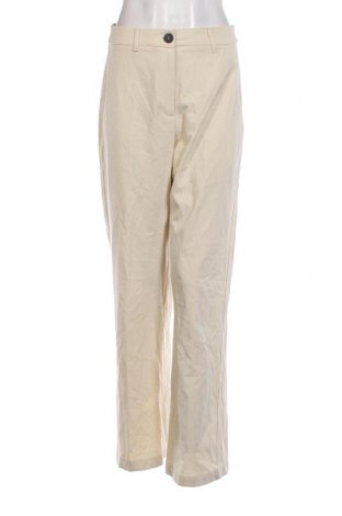 Дамски панталон Bershka, Размер M, Цвят Екрю, Цена 13,05 лв.