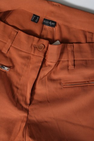 Pantaloni de femei Body Flirt, Mărime M, Culoare Bej, Preț 16,22 Lei