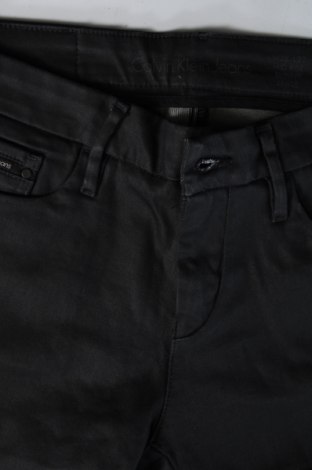 Дамски панталон Calvin Klein Jeans, Размер S, Цвят Сив, Цена 38,76 лв.
