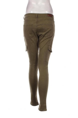 Дамски панталон Clockhouse, Размер M, Цвят Зелен, Цена 4,93 лв.
