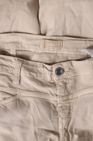 Дамски панталон Closed, Размер L, Цвят Бежов, Цена 76,78 лв.