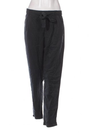 Дамски панталон Design By Kappahl, Размер L, Цвят Син, Цена 24,60 лв.