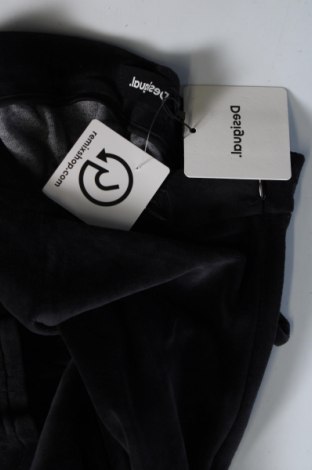 Γυναικείο παντελόνι Desigual, Μέγεθος S, Χρώμα Μαύρο, Τιμή 28,14 €