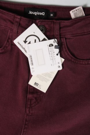 Дамски панталон Desigual, Размер M, Цвят Червен, Цена 84,24 лв.