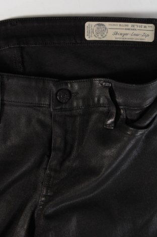Γυναικείο παντελόνι Diesel, Μέγεθος L, Χρώμα Μαύρο, Τιμή 75,66 €