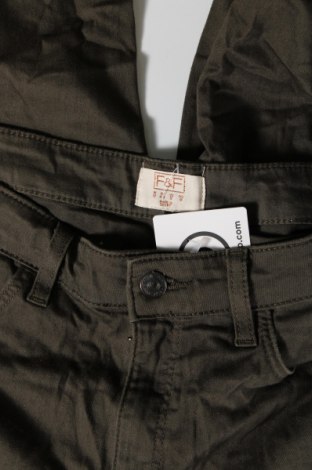 Γυναικείο παντελόνι F&F, Μέγεθος M, Χρώμα Πράσινο, Τιμή 2,69 €