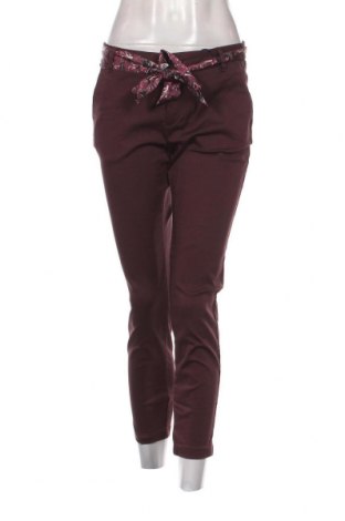 Дамски панталон Freeman T. Porter, Размер M, Цвят Лилав, Цена 34,32 лв.