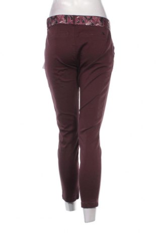 Дамски панталон Freeman T. Porter, Размер M, Цвят Червен, Цена 156,00 лв.