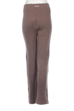 Pantaloni de femei Guess, Mărime M, Culoare Maro, Preț 226,32 Lei