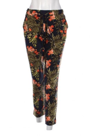 Дамски панталон Guess, Размер M, Цвят Многоцветен, Цена 75,00 лв.