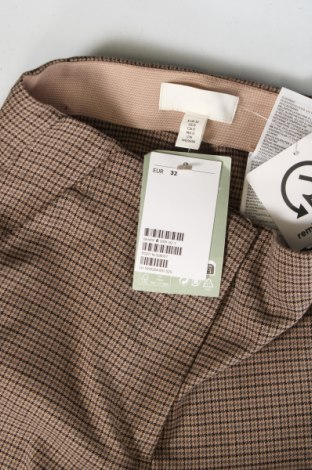 Дамски панталон H&M, Размер XXS, Цвят Многоцветен, Цена 48,55 лв.