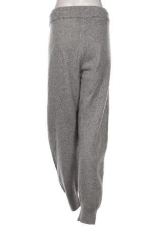Дамски панталон H&M, Размер XL, Цвят Сив, Цена 16,24 лв.