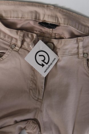 Дамски панталон Jean Pascale, Размер M, Цвят Бежов, Цена 13,05 лв.