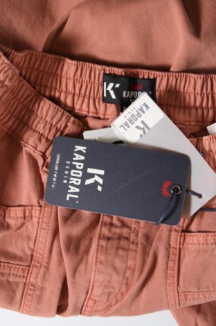 Дамски панталон Kaporal, Размер S, Цвят Кафяв, Цена 13,95 лв.