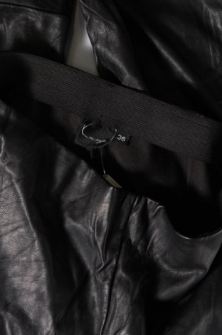 Γυναικείο παντελόνι KappAhl, Μέγεθος S, Χρώμα Μαύρο, Τιμή 3,15 €