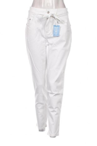 Дамски панталон Mac, Размер L, Цвят Бял, Цена 93,60 лв.