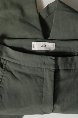 Дамски панталон Mango, Размер XS, Цвят Зелен, Цена 20,02 лв.
