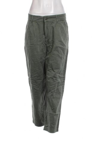 Дамски панталон Mango, Размер M, Цвят Зелен, Цена 12,92 лв.