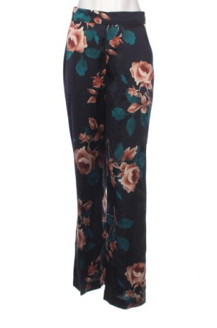 Pantaloni de femei Marciano by Guess, Mărime M, Culoare Multicolor, Preț 402,63 Lei