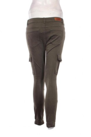 Дамски панталон ONLY, Размер M, Цвят Зелен, Цена 7,29 лв.