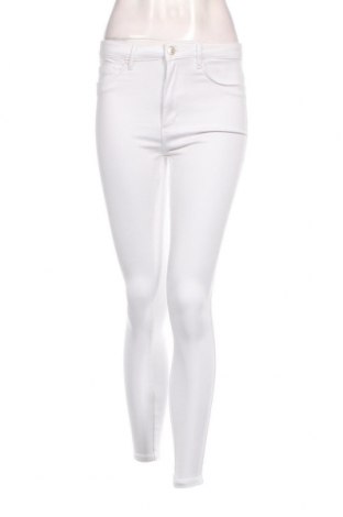 Дамски панталон ONLY, Размер M, Цвят Бял, Цена 10,80 лв.