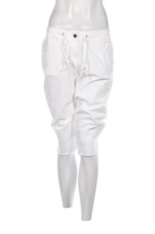 Дамски панталон PUMA, Размер M, Цвят Бял, Цена 124,00 лв.