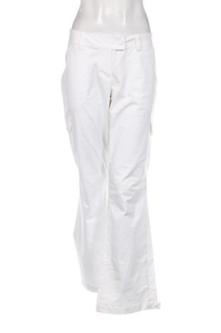 Γυναικείο παντελόνι PUMA, Μέγεθος M, Χρώμα Λευκό, Τιμή 12,78 €