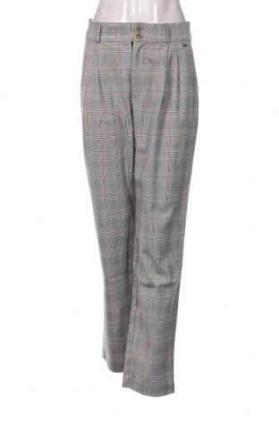 Дамски панталон Pepe Jeans, Размер M, Цвят Многоцветен, Цена 88,92 лв.