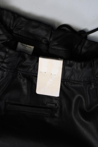 Dámské kalhoty  Pepe Jeans, Velikost S, Barva Černá, Cena  678,00 Kč