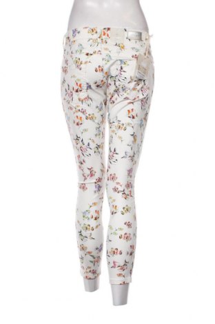 Pantaloni de femei Pierre Cardin, Mărime M, Culoare Multicolor, Preț 127,50 Lei
