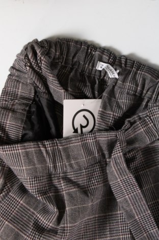 Damenhose Pull&Bear, Größe M, Farbe Grau, Preis 7,26 €