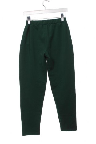 Дамски панталон Pull&Bear, Размер XS, Цвят Зелен, Цена 29,00 лв.