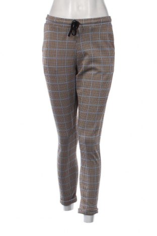 Дамски панталон Pull&Bear, Размер M, Цвят Многоцветен, Цена 14,08 лв.