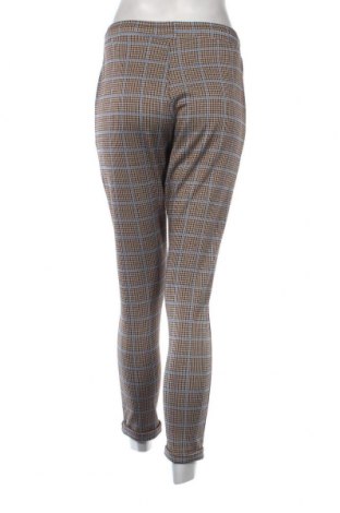 Pantaloni de femei Pull&Bear, Mărime M, Culoare Multicolor, Preț 44,89 Lei