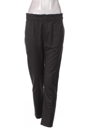 Дамски панталон Pull&Bear, Размер M, Цвят Сив, Цена 5,22 лв.
