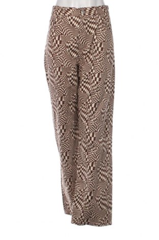 Γυναικείο παντελόνι Pull&Bear, Μέγεθος L, Χρώμα  Μπέζ, Τιμή 9,00 €