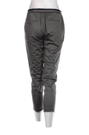 Pantaloni de femei Pull&Bear, Mărime S, Culoare Verde, Preț 16,22 Lei